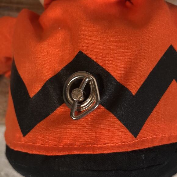 Vintage Peanuts Charlie Brown Movable Musical Doll - It’s a Small World Music - Picture 3 of 10